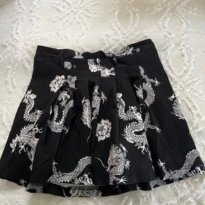 dragon mini skirt size large